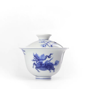 青花瓷——麒麟望月盖碗